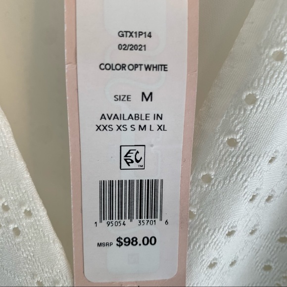 BCBGeneration
SURPLICE POINTELLE WRAP DRESS - Picture 6 of 6